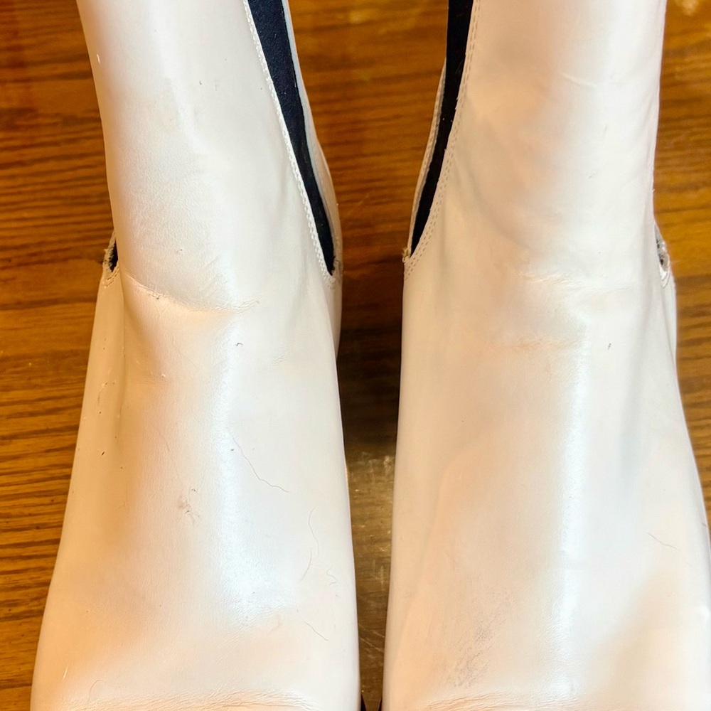 Michael Kors White and Black Ankle Boots - Picture 4 of 4